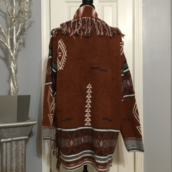 Tribal Cardigan - Picture 10 of 10